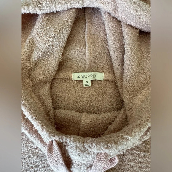 Z Supply Kacey Feather Hoodie in Mauve - Picture 8 of 9